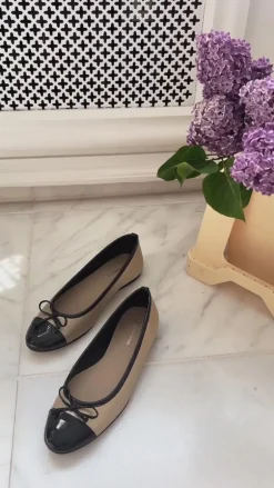 Copenhagen Shoes Ballerinaer - My Own Ballerinas - Gold/Black