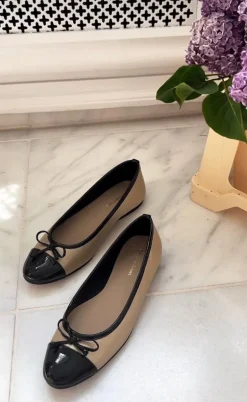 Copenhagen Shoes Ballerinaer - My Own Ballerinas - Gold/Black