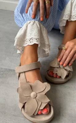 Copenhagen Shoes Sandaler - My Flowers - Biscuit