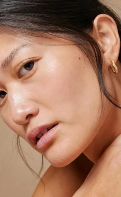 ENAMEL Copenhagen Øreringe - Vina Hoops - Gold Colour