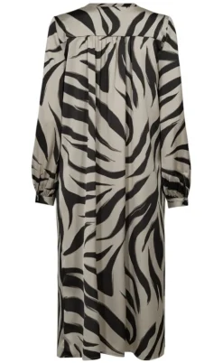 Freequent Kjole - Blosa - Black W. Silver Cloud