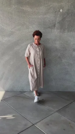 Freequent Kjole - Lava - Sand Melange w. Star Off-white