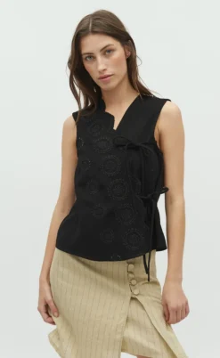 Global Funk Top - Ciana Scallop-G - Black