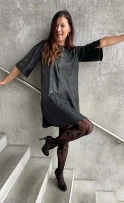 Gossia Kjole - Tea - Black