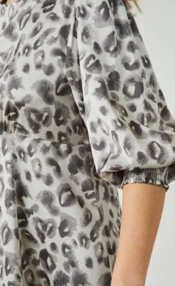 Love & Divine Kjole - Love914-20 - Blurred Leo