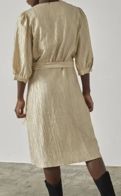 Love & Divine Kjole - Love913-11 - Gold