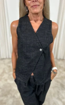 Marta Du Chateau Vest - Carmille - Black