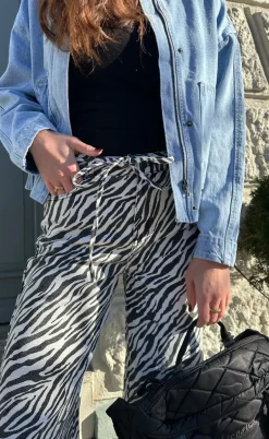 Moves Jeans - Adanna Zebra - Black