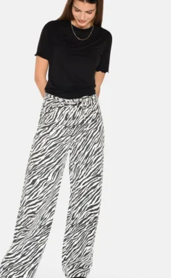 Moves Jeans - Adanna Zebra - Black