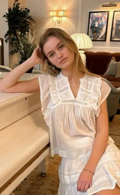 Neo Noir Top - Jayla - White