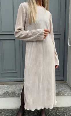 Noella Kjole - Mae Slim - Champagne