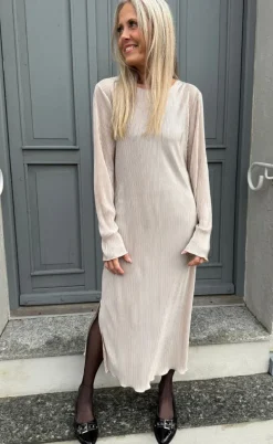 Noella Kjole - Mae Slim - Champagne