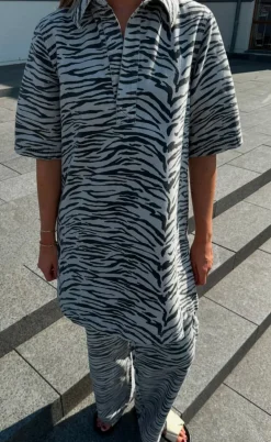 ONLY Kjole - Gry - Zebra