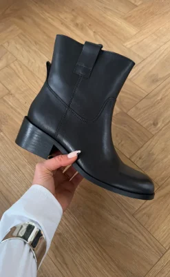 Phenumb Støvler - Martina Low - Leather Black