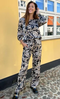 Say INA Copenhagen Bluse - Chili - Brown Leaf