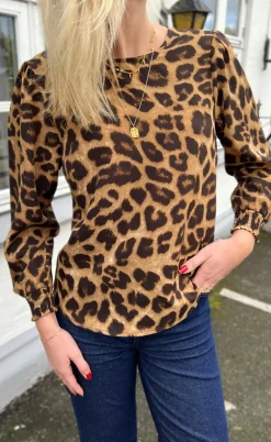 Say INA Copenhagen Bluse - Chili - Leopard
