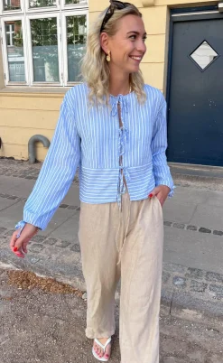 Say INA Copenhagen Bluse - Cornelia - Blue / White Stripe (vendbar)