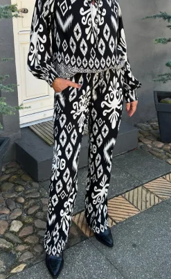 Say INA Copenhagen Bukser - Tora - Black/White Paisley