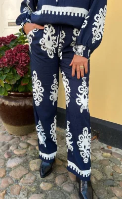 Say INA Copenhagen Bukser - Tora - Navy Blue Paisley