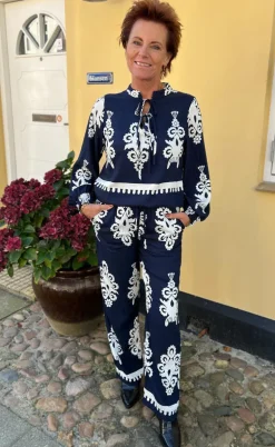 Say INA Copenhagen Bukser - Tora - Navy Blue Paisley