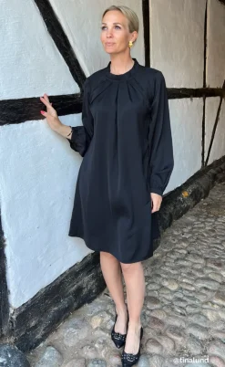 Say INA Copenhagen Kjole - Hazel - Black