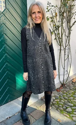 Say INA Copenhagen Kjole - Ania Spencer - Grey Leopard