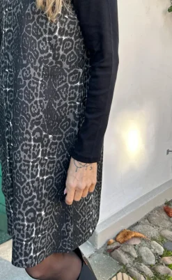 Say INA Copenhagen Kjole - Ania Spencer - Grey Leopard