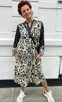 Say INA Copenhagen Kjole - Helena - Black / Off White