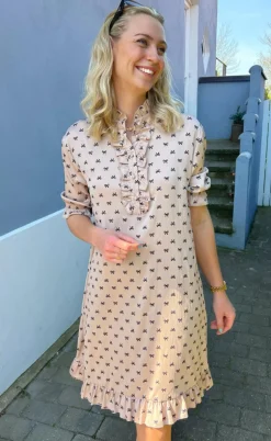 Say INA Copenhagen Kjole - Philine - Camel Bow
