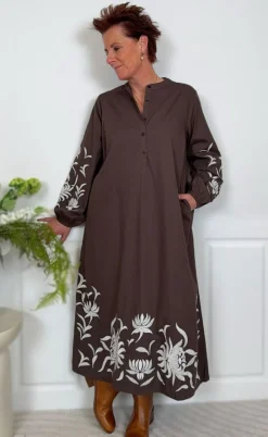 Say INA Copenhagen Kjole - Tilde Long - Chocolate Brown W. Embroidery