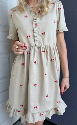 Say INA Copenhagen Kjole - Catja Summer - Sand W. Cherries