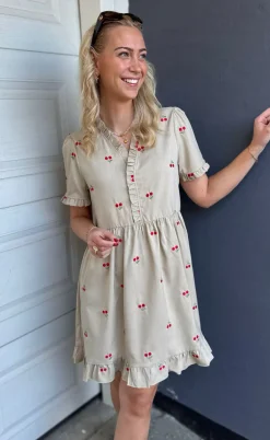 Say INA Copenhagen Kjole - Catja Summer - Sand W. Cherries