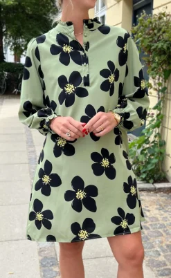 Say INA Copenhagen Kjole - Augusta - Dusty Green/Black Flower