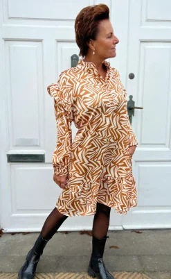 Say INA Copenhagen Kjole - Lisa - Beige/Camel Print