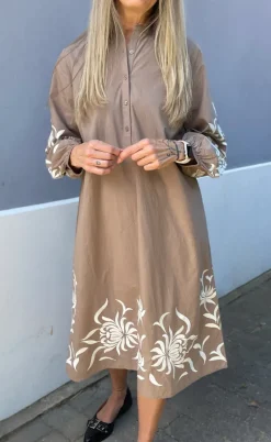 Say INA Copenhagen Kjole - Tilde - Light Brown W. Embroidery