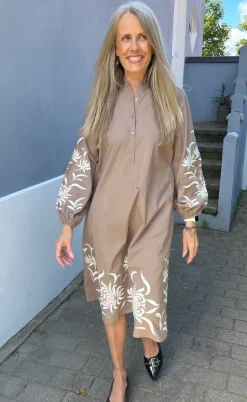 Say INA Copenhagen Kjole - Tilde - Light Brown W. Embroidery