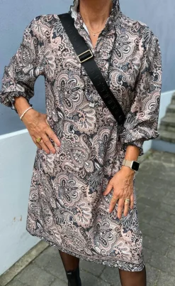 Say INA Copenhagen Kjole - Paulina - Mixed Paisley