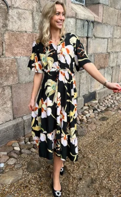 Say INA Copenhagen Kjole - Sally - Big Flowers