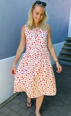 Say INA Copenhagen Kjole - Heidi - White/Red Flowers
