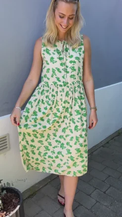 Say INA Copenhagen Kjole - Heidi - White/Red Flowers