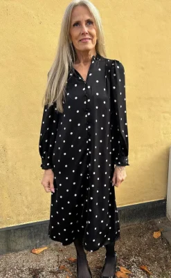 Say INA Copenhagen Kjole - Tiki - Black W. White Dots