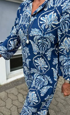 Say INA Copenhagen Kjole - Augusta - Navy Blue Paisley