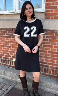 Say INA Copenhagen Kjole - Alva Football - Black W. Off White