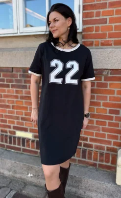 Say INA Copenhagen Kjole - Alva Football - Black W. Off White