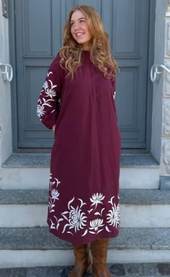 Say INA Copenhagen Kjole - Tilde Long - Burgundy Red W. Embroidery