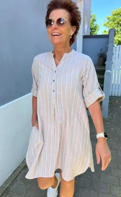 Say INA Copenhagen Kjole - Nia - Beige Striped