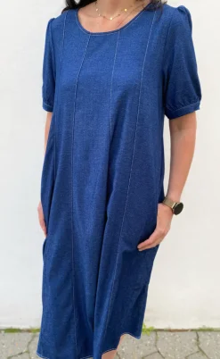 Say INA Copenhagen Kjole - Daniella Denim - Denim Blue W. White Stitches