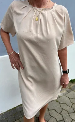 Say INA Copenhagen Kjole - Vicky Rhinestone - Beige