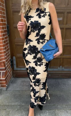 Say INA Copenhagen Kjole - Maria Long - Classic Contrast