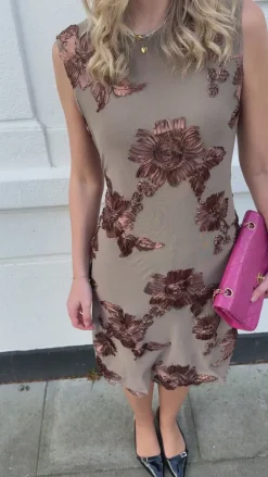 Say INA Copenhagen Kjole - Maria Short - Chocolate Bloom